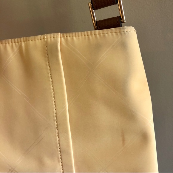 Vera Bradley Rectangular Pale Yellow Adjustable Strap Purse - Picture 16 of 16